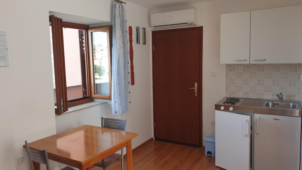Apartments Rosa 말리로시니 외부 사진